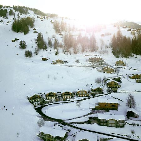 Iglusaq Lodge ヴェゾナ エクステリア 写真